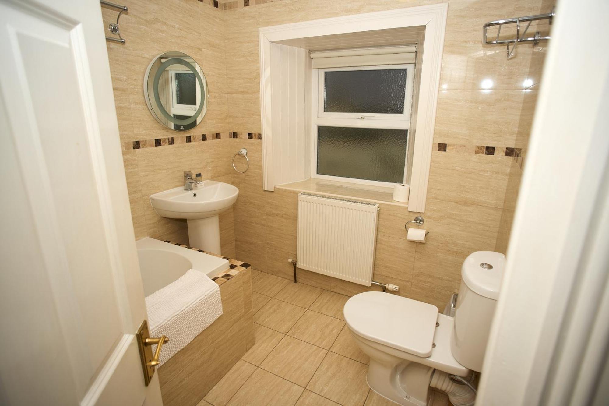 Five Glens Inn Manorhamilton Ngoại thất bức ảnh